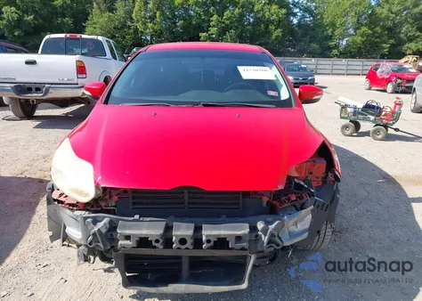 2013 Ford Focus Se z USA, uszkodzony, nr VIN 1FADP3K25DL378757